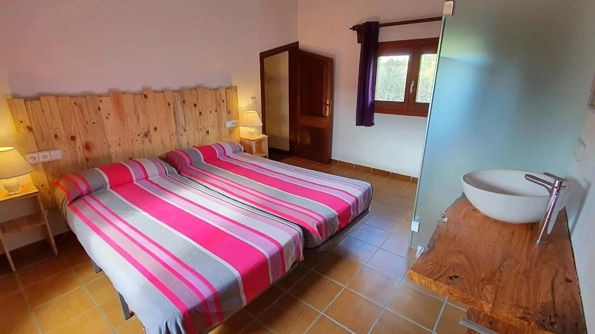 Delightful Mallorca Villa Colonya 3 Bedrooms Amazing Mountain Countryside Views Puerto De Pollensa