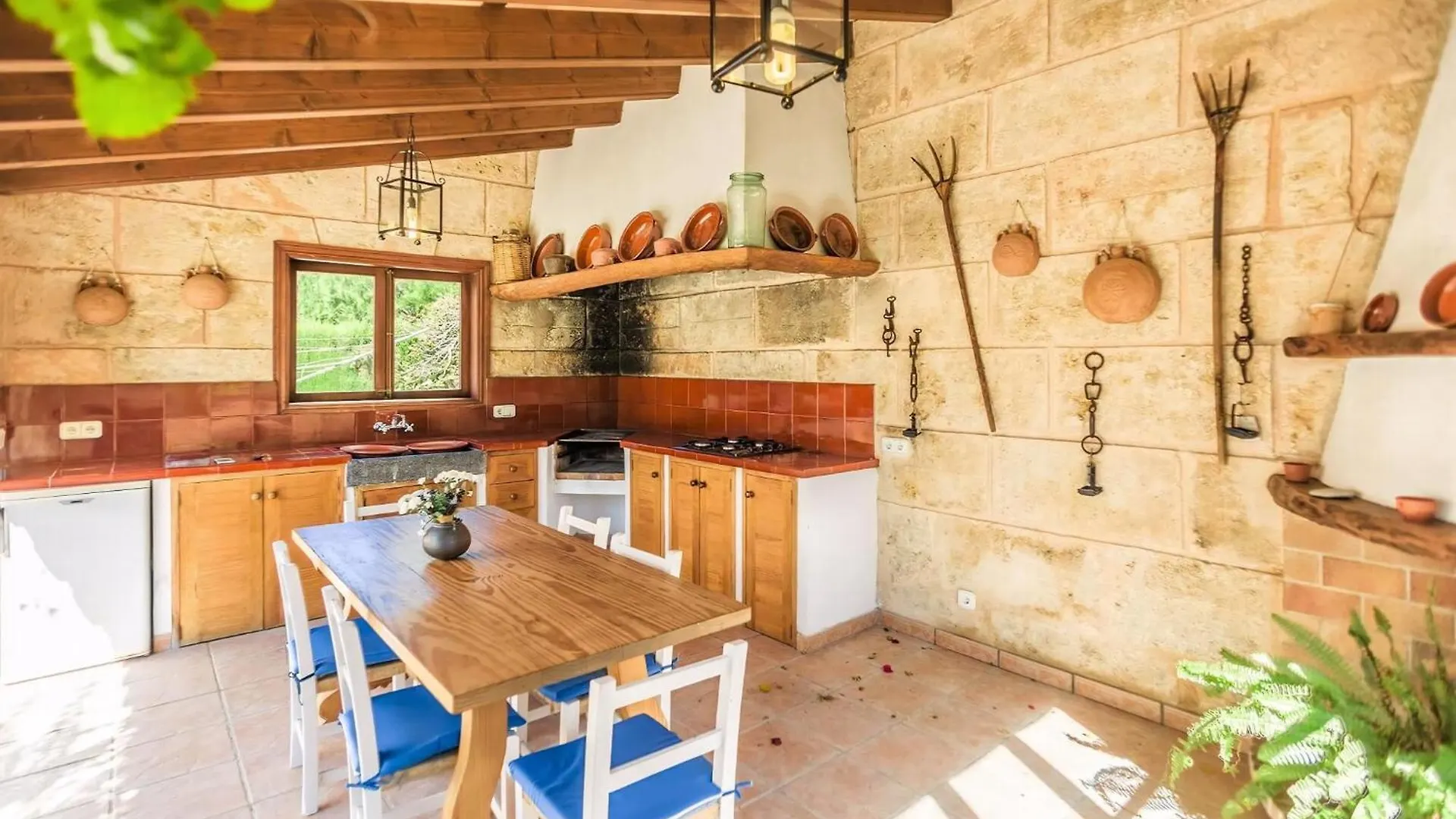 Delightful Mallorca Villa Colonya 3 Bedrooms Amazing Mountain Countryside Views Puerto De Pollensa
