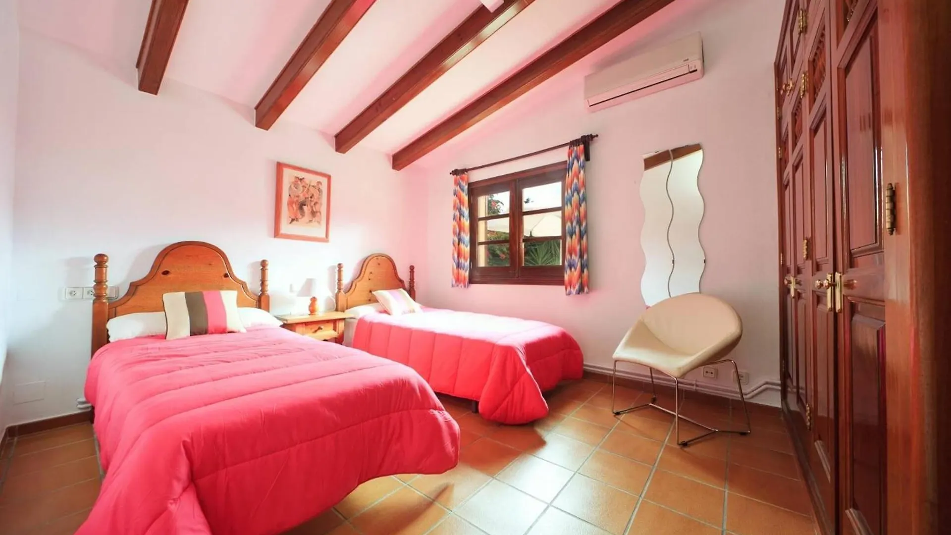 Delightful Mallorca Villa Colonya 3 Bedrooms Amazing Mountain Countryside Views Puerto De Pollensa  Pollença